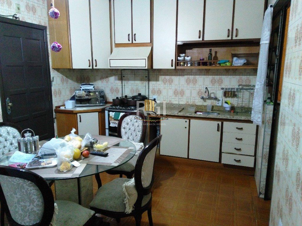 Cobertura para Venda - 323.99m², 3 dormitórios, sendo 1 suites, Partenon
