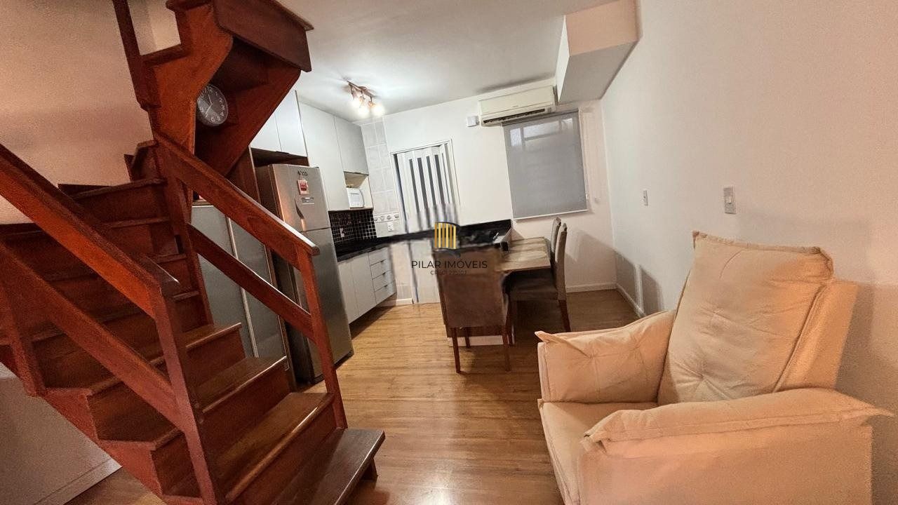 Casa em Condomínio com 3 quartos, 1 vaga e 100.08m² para vender só R$ 420.000