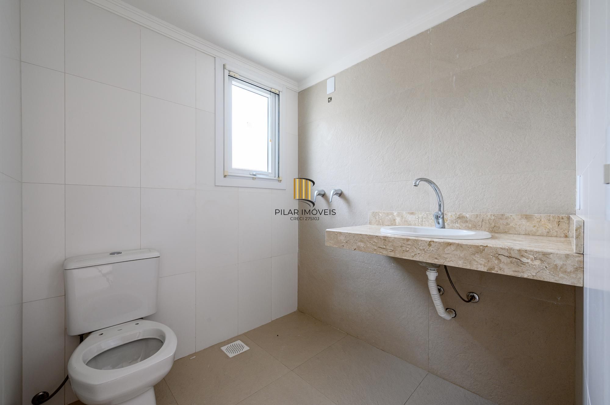 Casa de Condomínio 3 dormitórios no bairro Tristeza