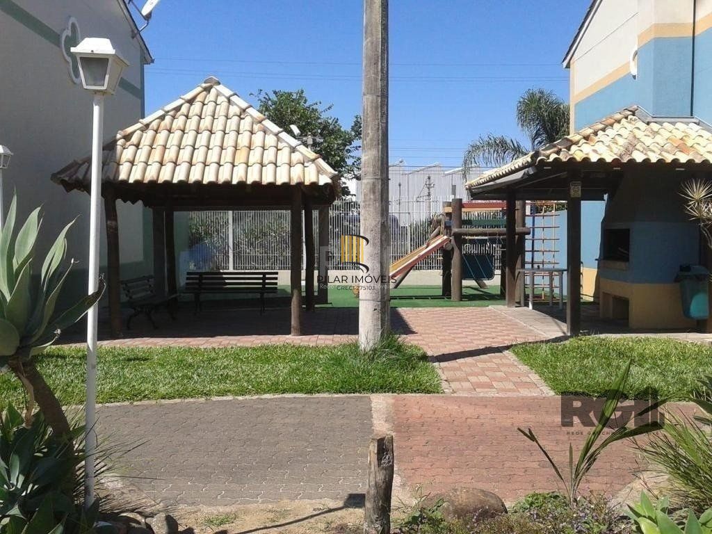 Casa em Condomínio no Humaitá de 2 dormitórios vaga e infra