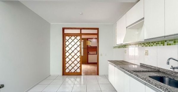 Apartamento na Cidade Baixa de 3 dormitórios e vaga