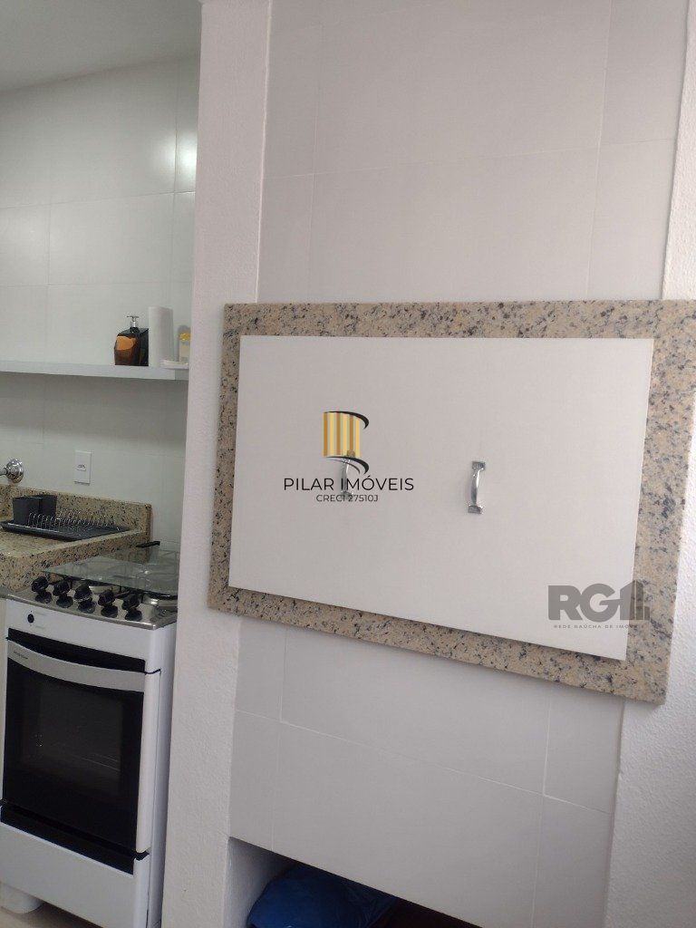 APTO 02 DORM , 01 VAGA , ELEVADOR , DEPENDENCIA , CHURRASQUEIRA