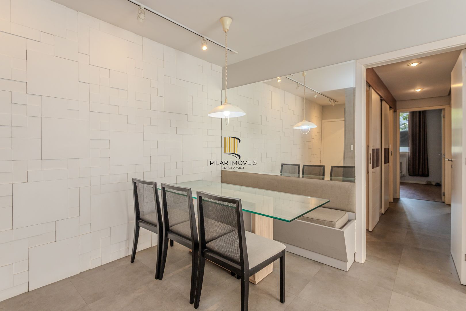 Apartamento garden no bairro Santa Cecilia de 2 dormitórios e vaga