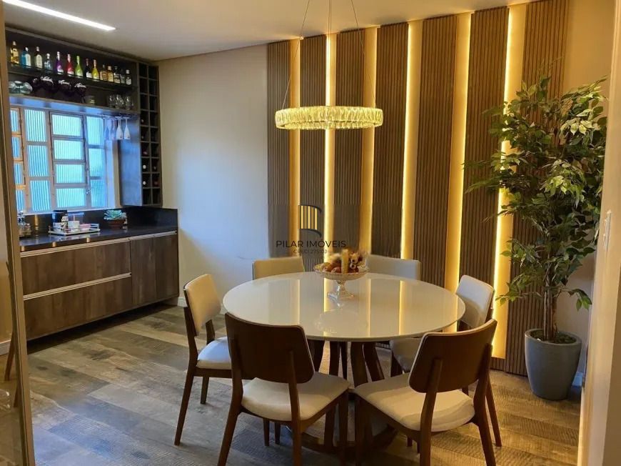 Casa 5 dormitórios no bairro Sarandi