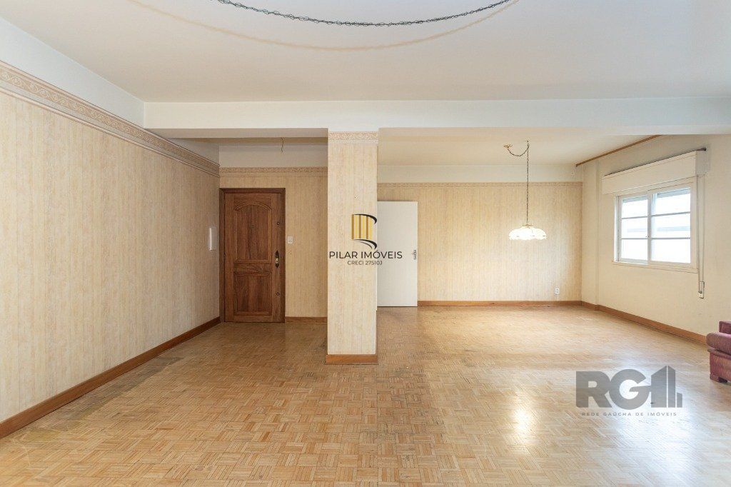 Apartamento no bairro Floresta de 3 dormitórios e vaga DESOCUPADO