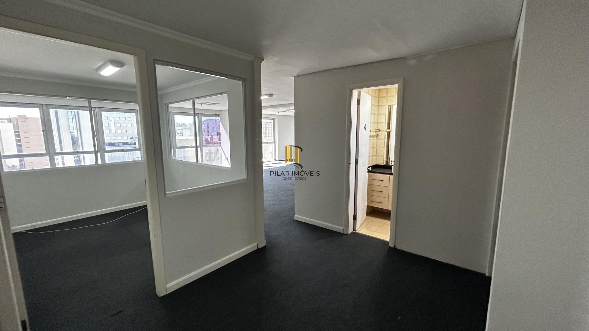 Sala Comercial 1 dormitório no bairro Centro Histórico