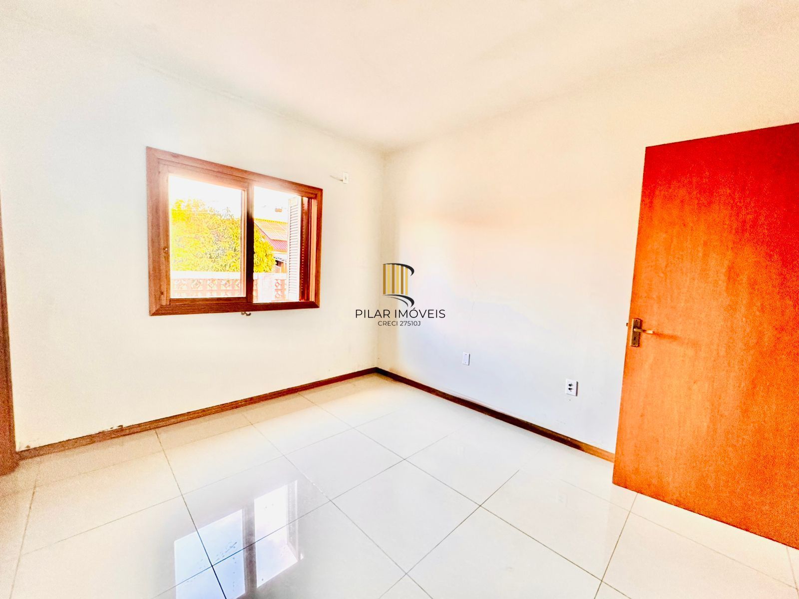 Casa 3 dormitórios no bairro Jardim Algarve