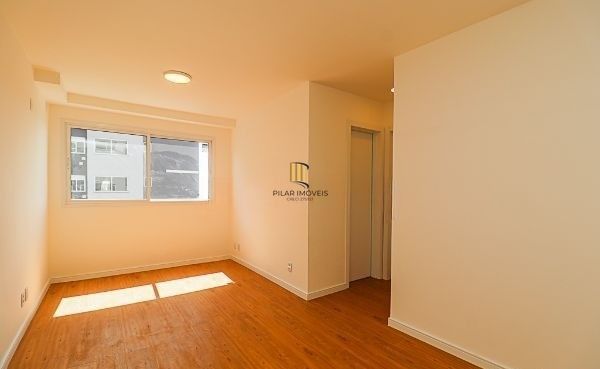 Apartamento no Jardim Itú Sabara de 2 dormitórios vaga e infra DESOCUPADO