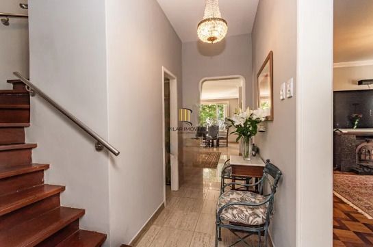 Casa 4 dormitórios no bairro Petrópolis
