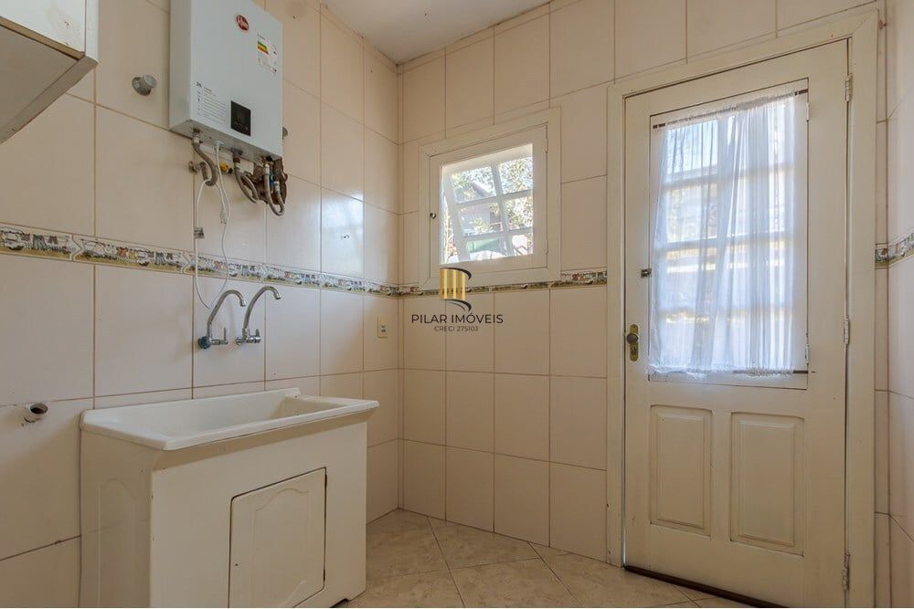 Casa de Condomínio com 3 Quartos à venda, 310m² - Vila Elsa