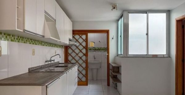 Apartamento na Cidade Baixa de 3 dormitórios e vaga