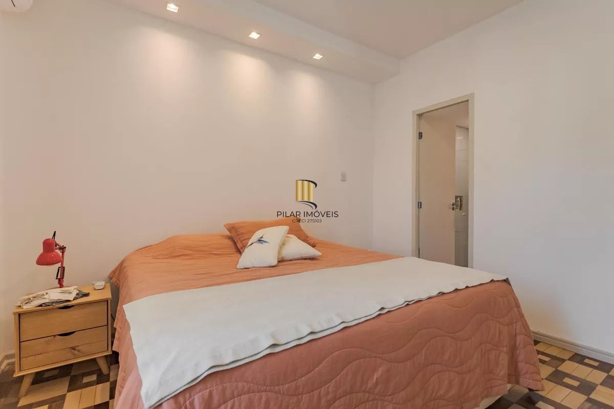 Apartamento no bairro Independência de 3 dormitórios