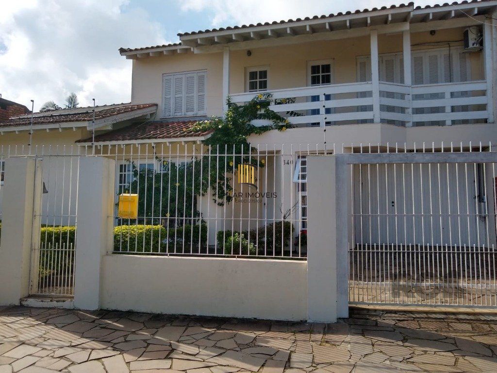 Casa 3 Dormitório(s) Bairro Vila Nova