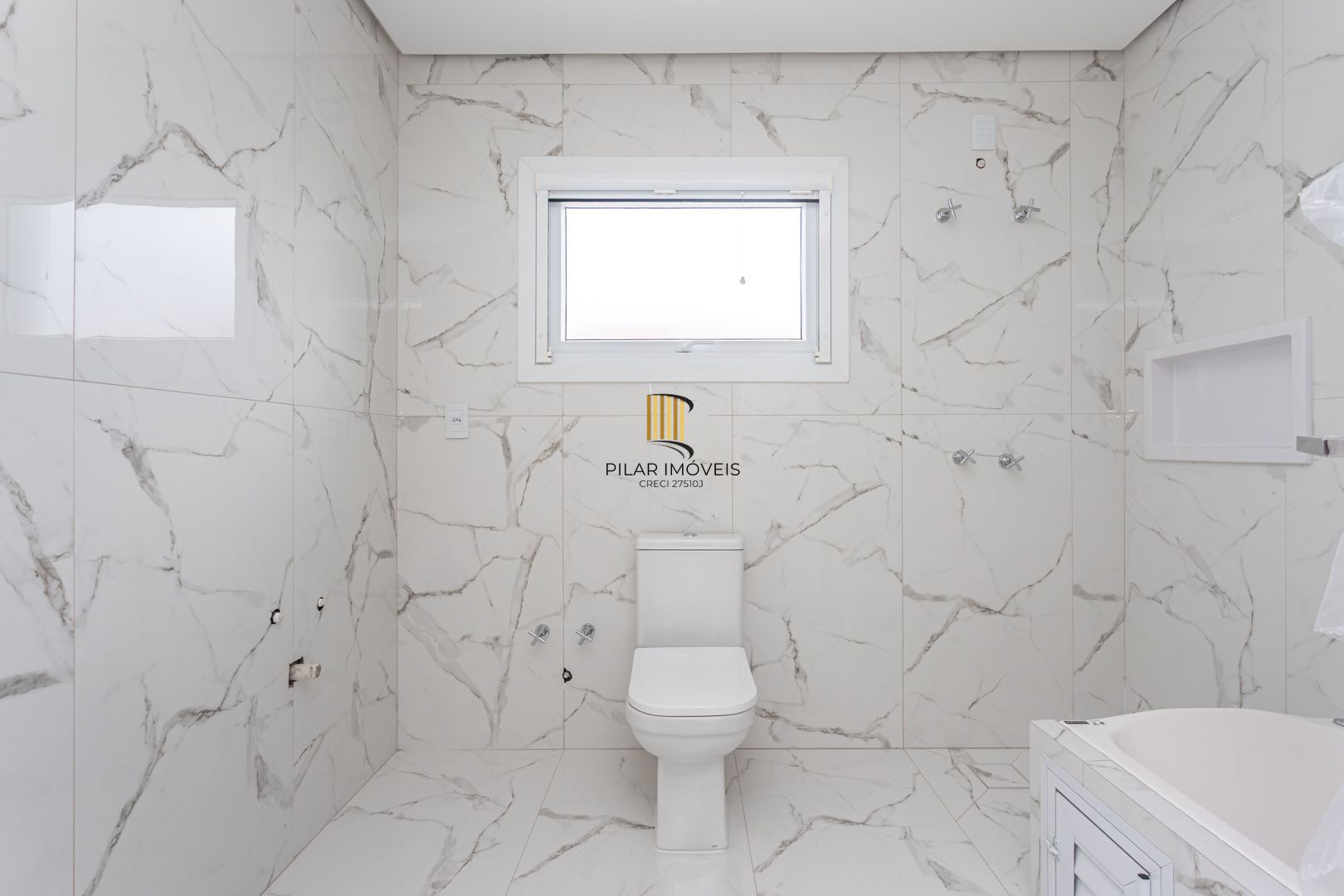 Casa de Condomínio 4 dormitórios no bairro Vila Nova