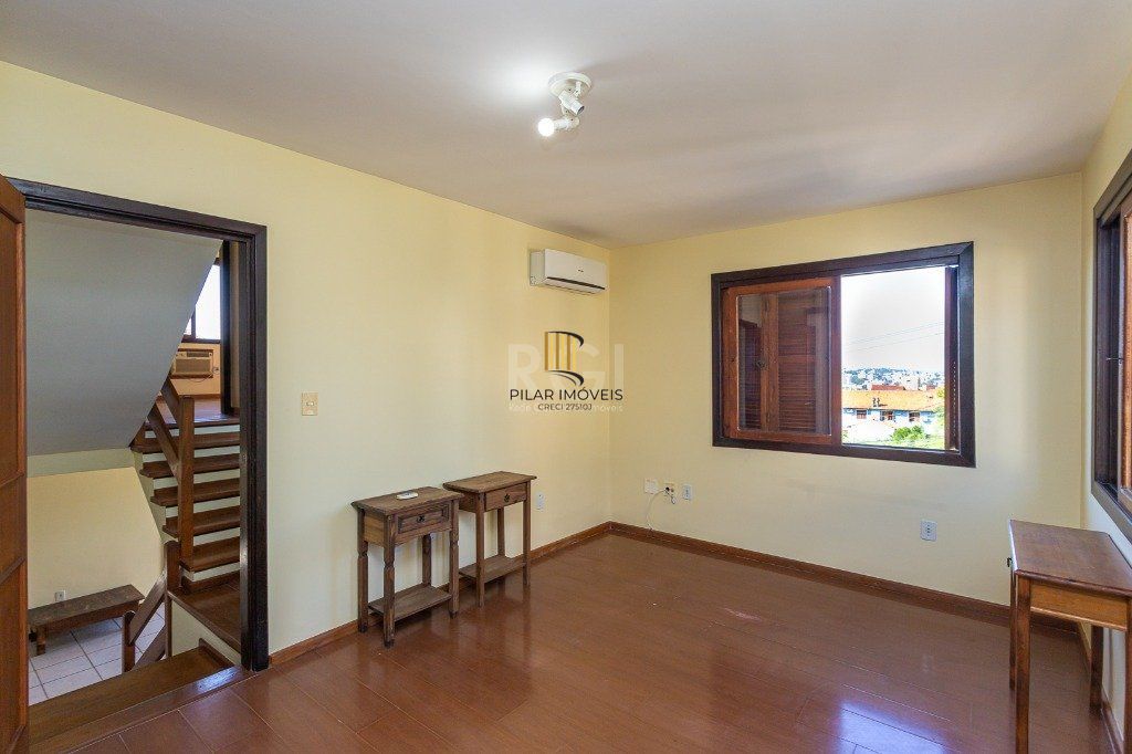 Casa Condominio para Venda - 193.19m², 3 dormitórios, sendo 1 suites, 2 vagas - Cristal