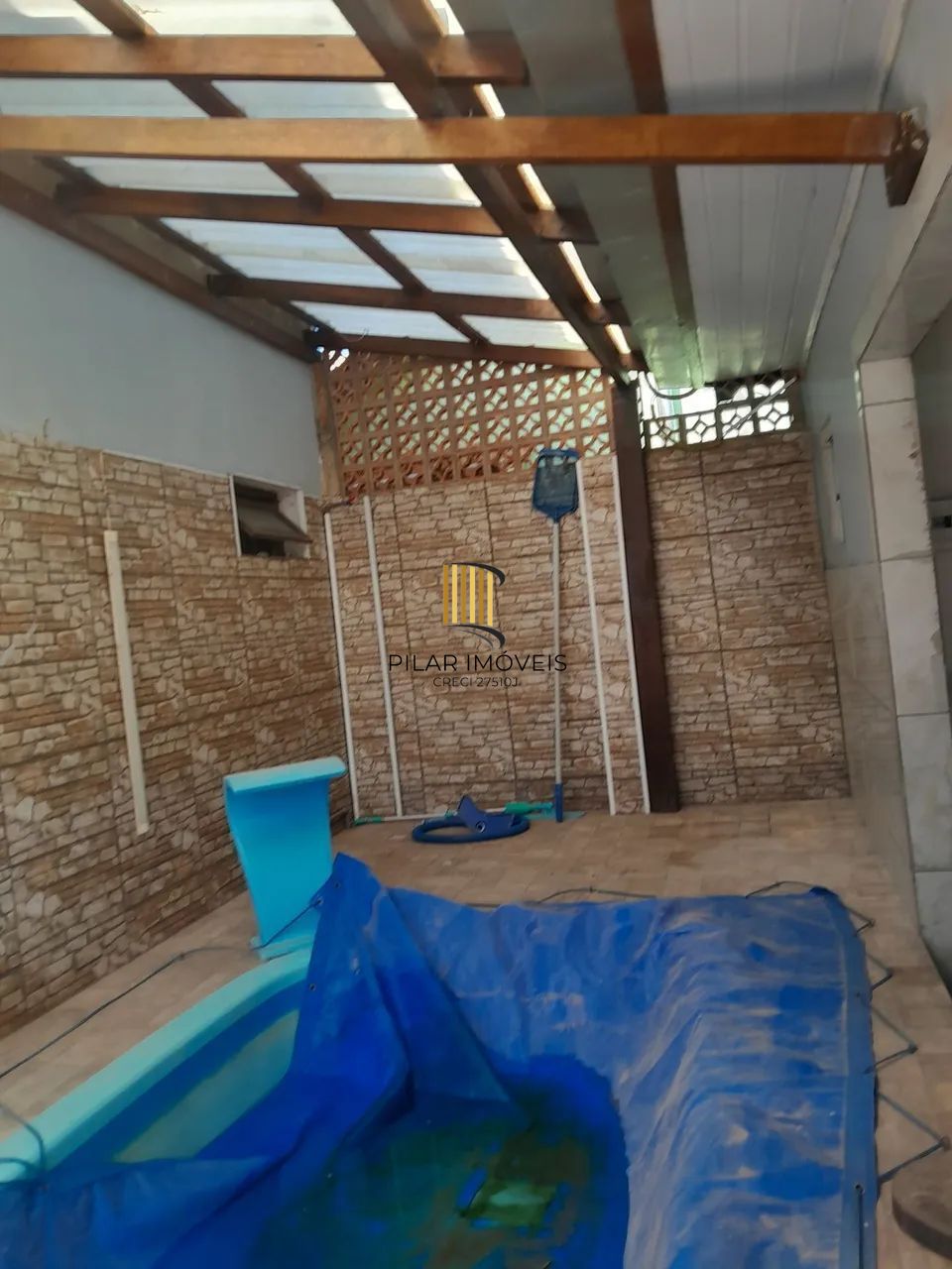Sobrado 3 dormitórios no bairro Jardim Algarve