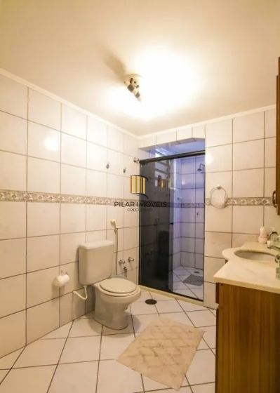 Casa sobrado no Petrópolis com 7 dormitórios e 4 vagas