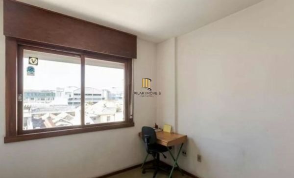 Apartamento no bairro Floresta de 3 dormitórios e vaga