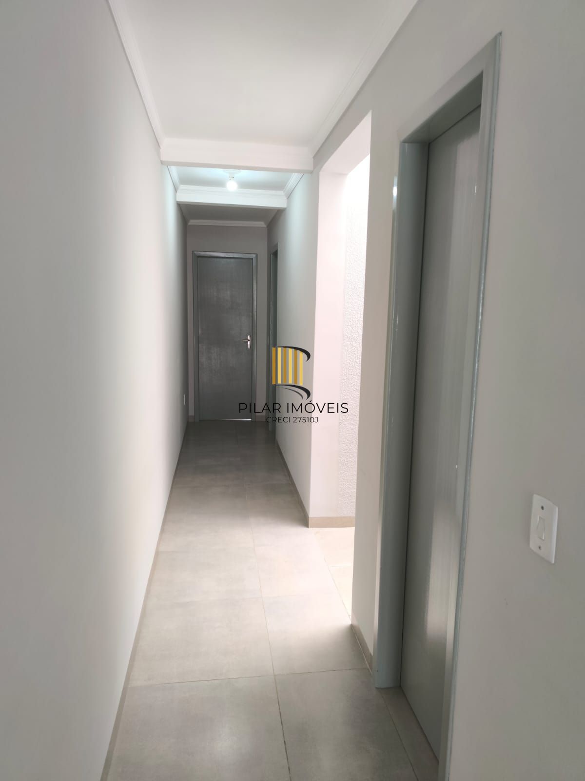 Casa 2 dormitórios no bairro Jardim Algarve