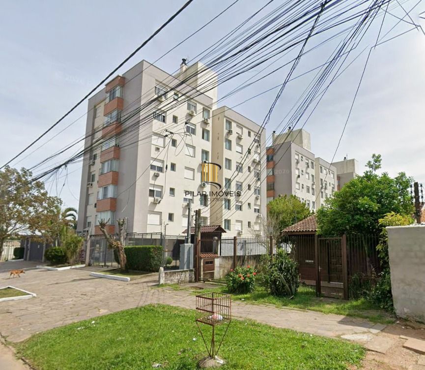 Apartamento no bairro Camaquã de 2 dormitórios vaga e infra