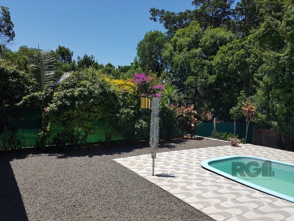 Casa no Condomínio Cantegrill em Viamão