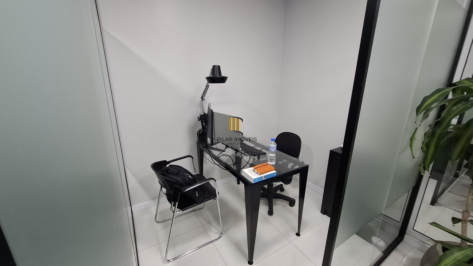 Sala Comercial 1 dormitório no bairro Praia de Belas