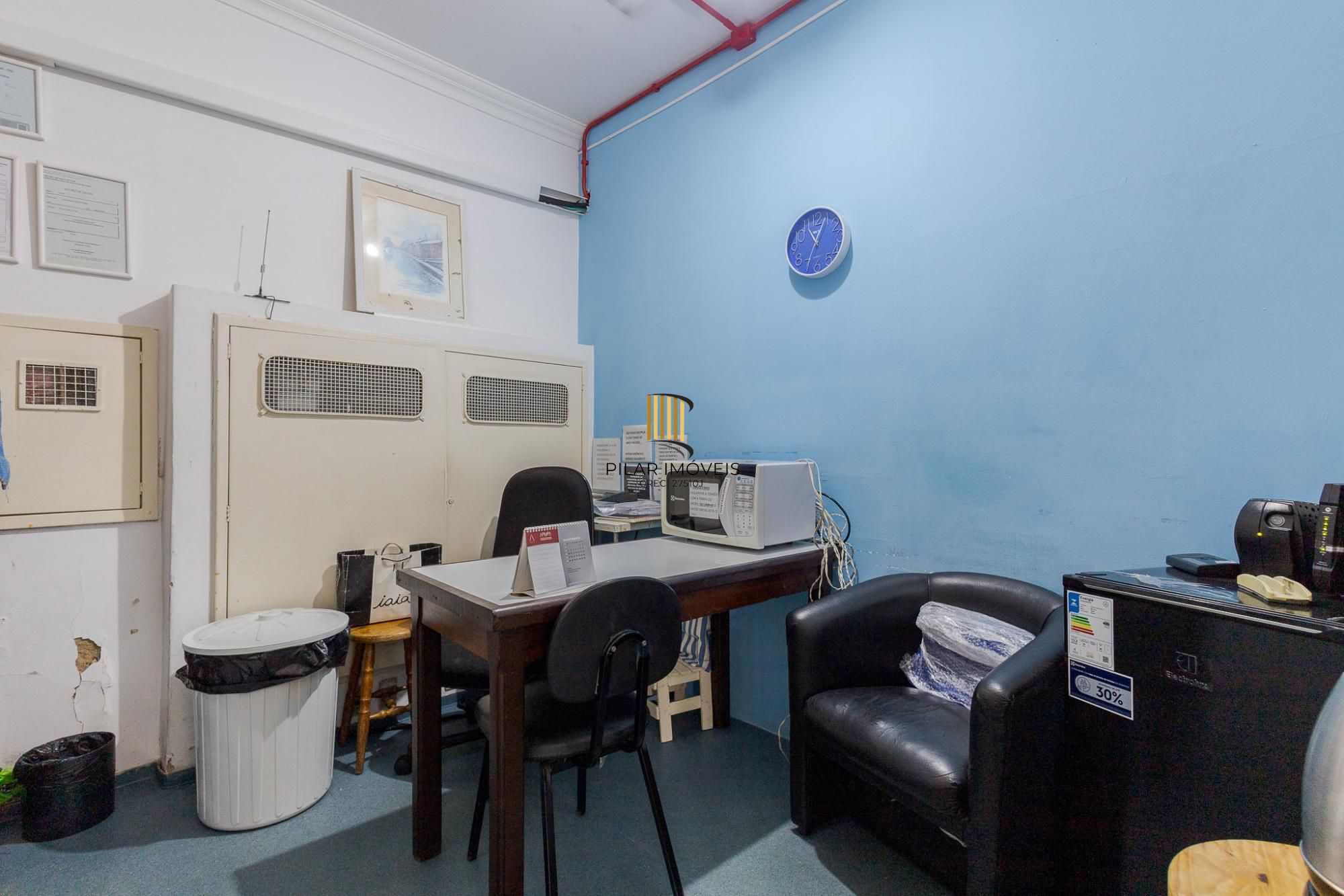 Prédio Comercial no bairro Rio Branco com 912m²