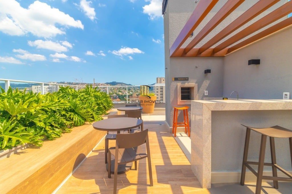 Apartamento no Partenon de 1 dormitório e vaga DESOCUPADO