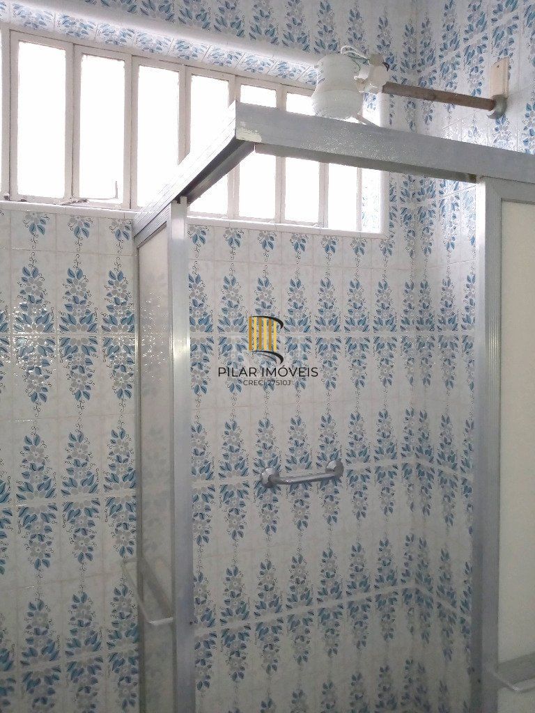 Casa para Venda - 170m², 4 dormitórios, sendo 1 suites, 2 vagas - Tristeza