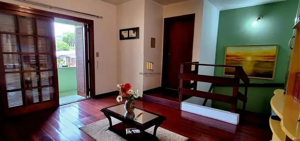 Casa 3 dormitórios no bairro Passo das Pedras