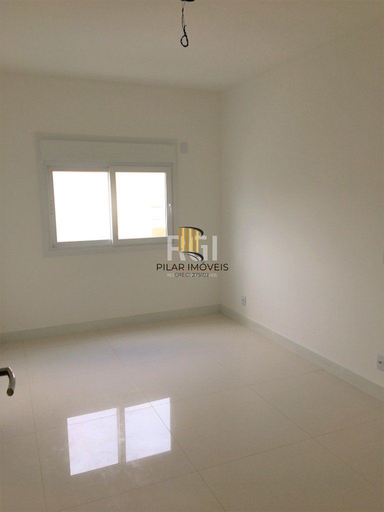 Apartamento para Venda - 161.39m², 4 dormitórios, sendo 2 suites, 2 vagas - Centro