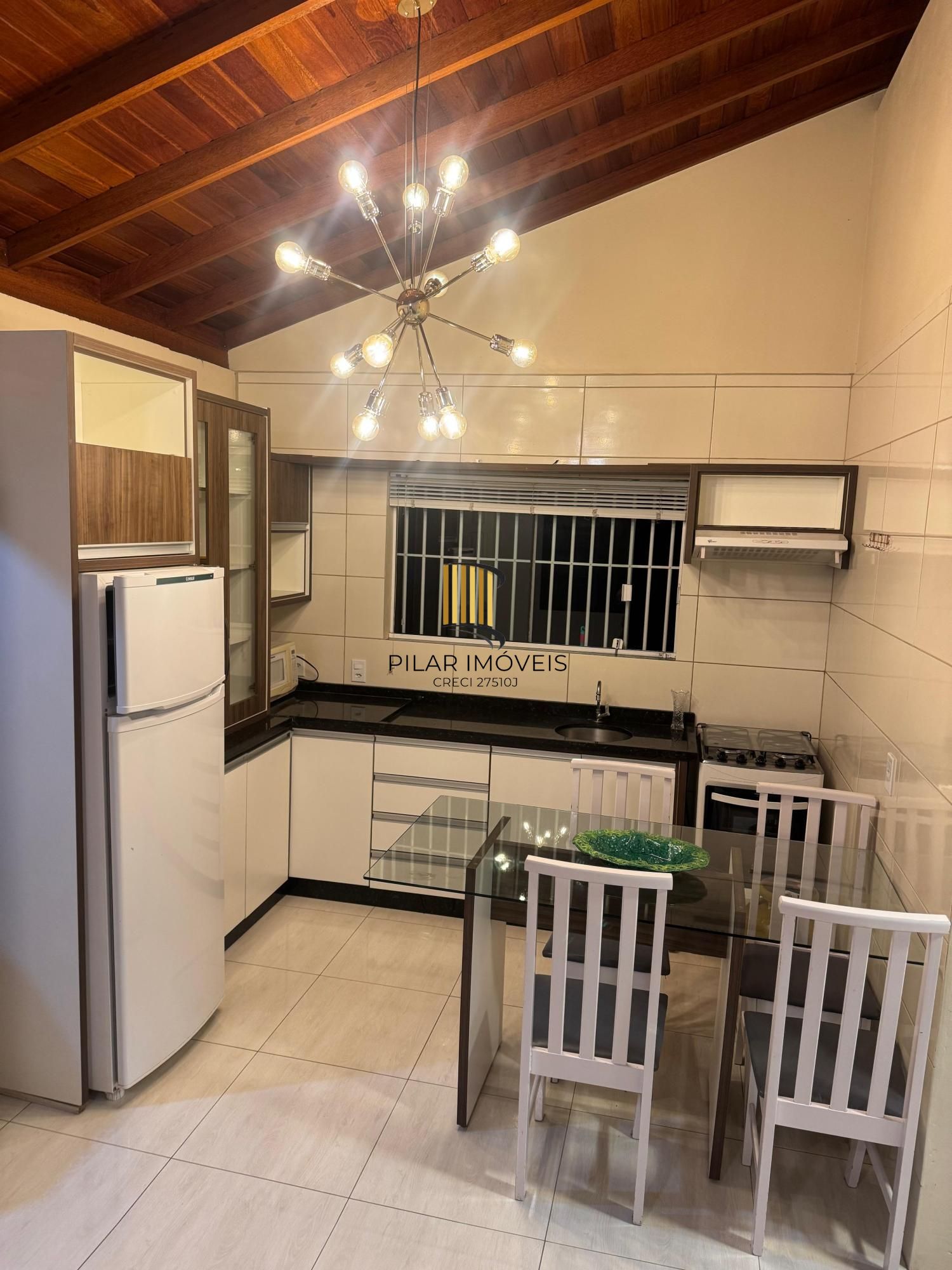 Apartamento 2 dormitórios no bairro Village