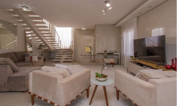 Não deixe de conhecer esta preciosidade na Lomba do Pinheiro