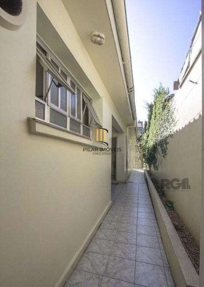 Casa para Venda - 215m², 3 dormitórios, 2 vagas - CHACARA DAS PEDRAS