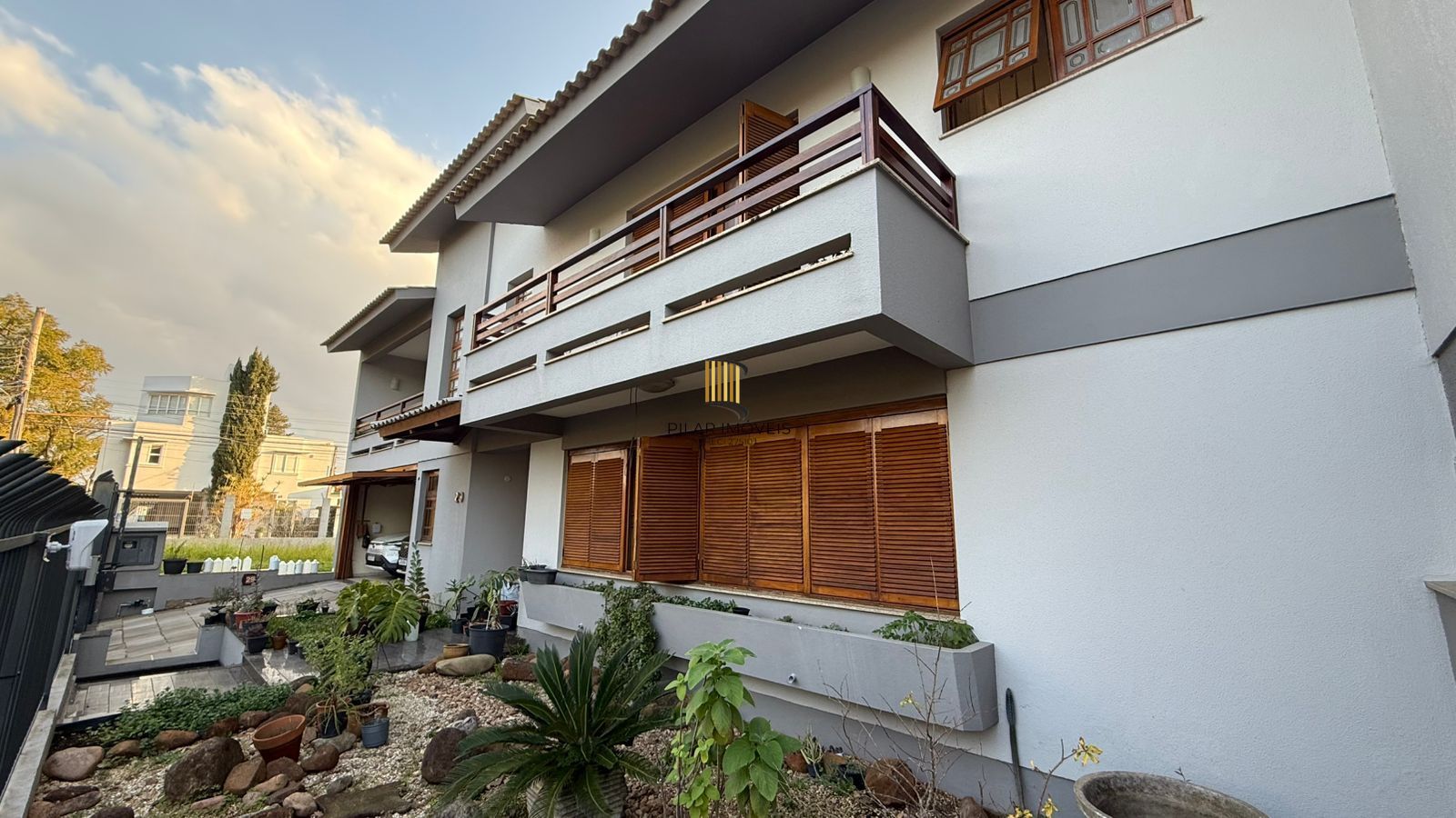 Casa 3 dormitórios no bairro Ipanema