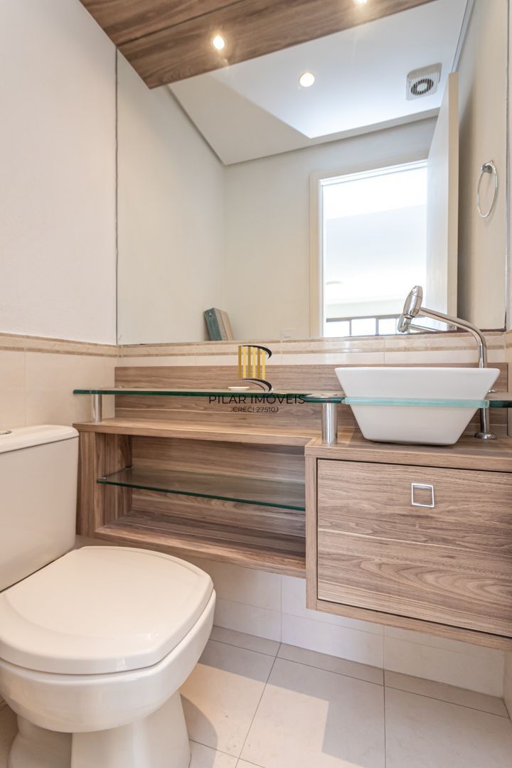 Apartamento no bairro Mont Serrat de 2 suítes e 2 vagas DESOCUPADO