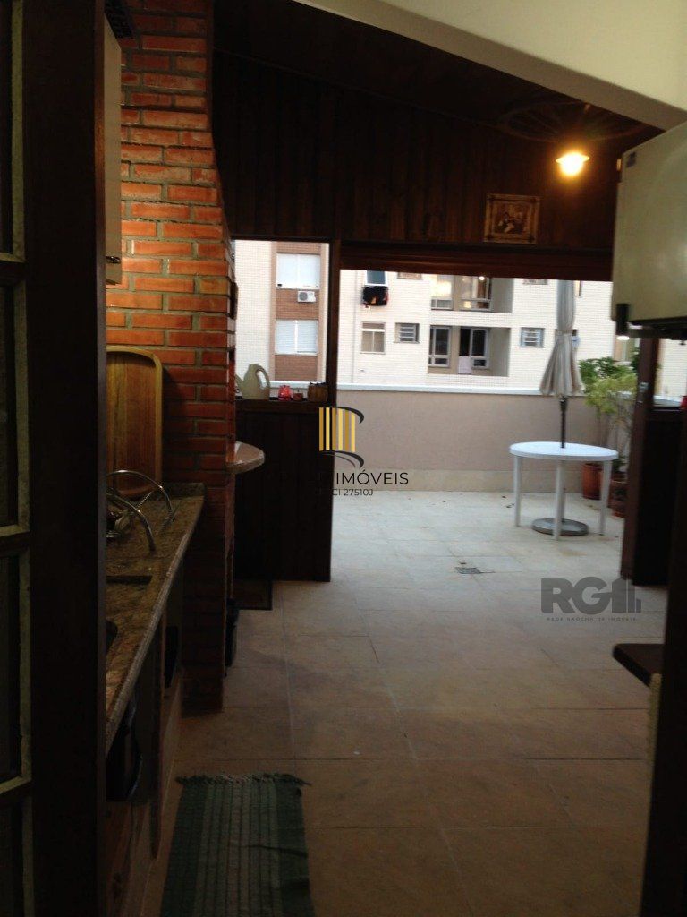 Cobertura duplex de 3 dormitórios e 1 vaga no Nonoai