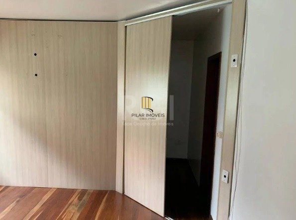 Casa no bairro Jardim Botânico de 3 dormitórios