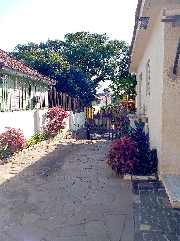 Casa para Venda - 170m², 4 dormitórios, sendo 1 suites, 2 vagas - Tristeza