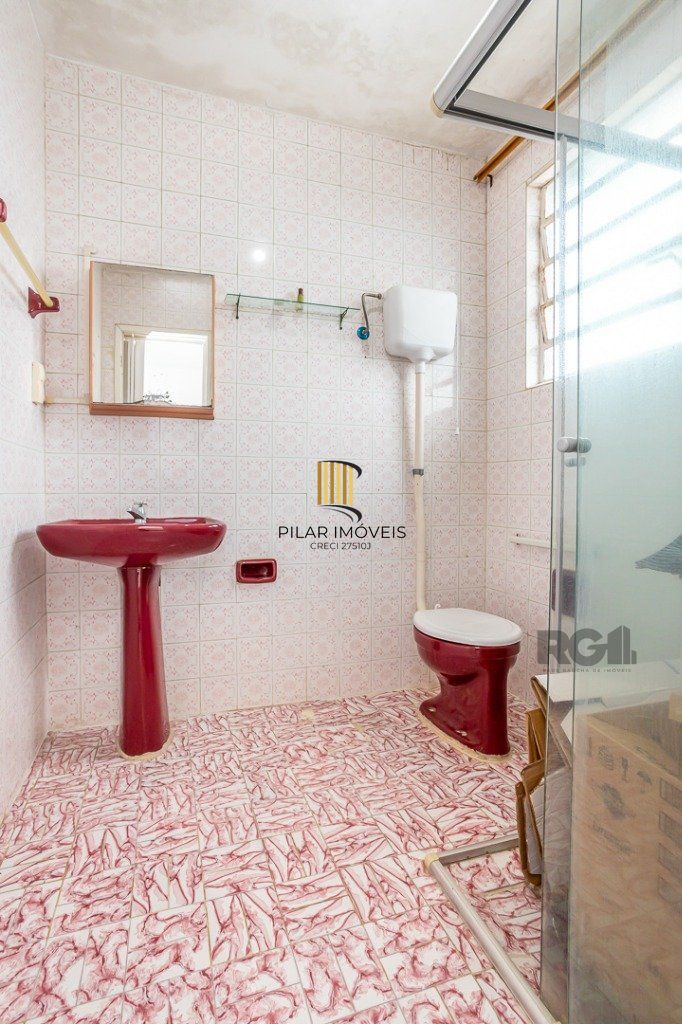 casa de 03 dorm, 02 banheiros , 03 vagas