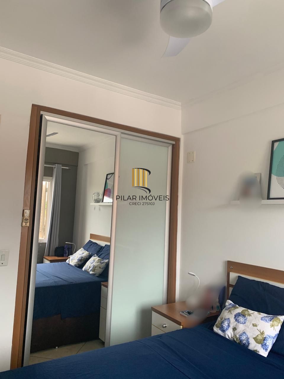 Apartamento no bairro Vila Ipiranga de 2 dormitórios e vaga