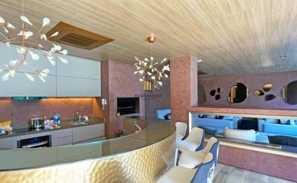 Apartamento estilo LOFT no bairro Mont Serrat mobiliado com vaga