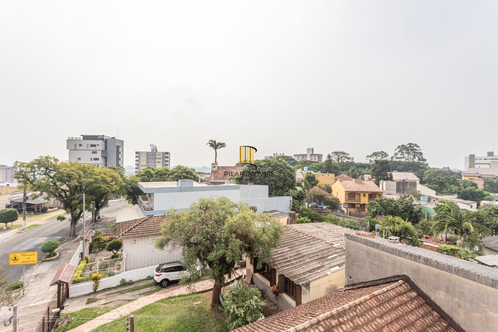 Prédio Comercial no Cristo Redentor com 2 apartamentos individuais