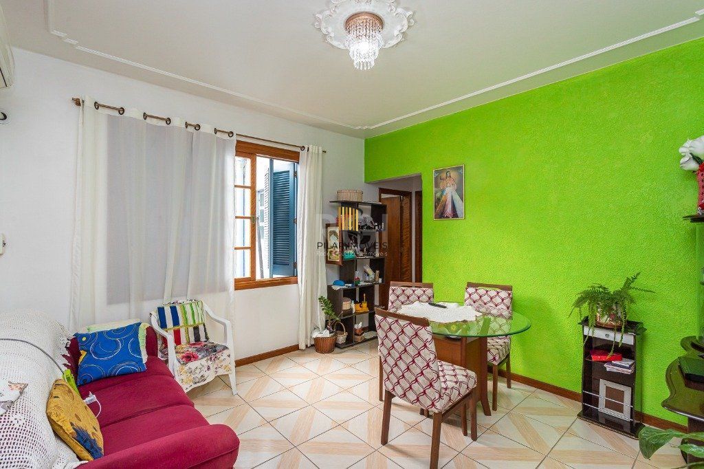 Apartamento de 2 dormitórios no Menino Deus