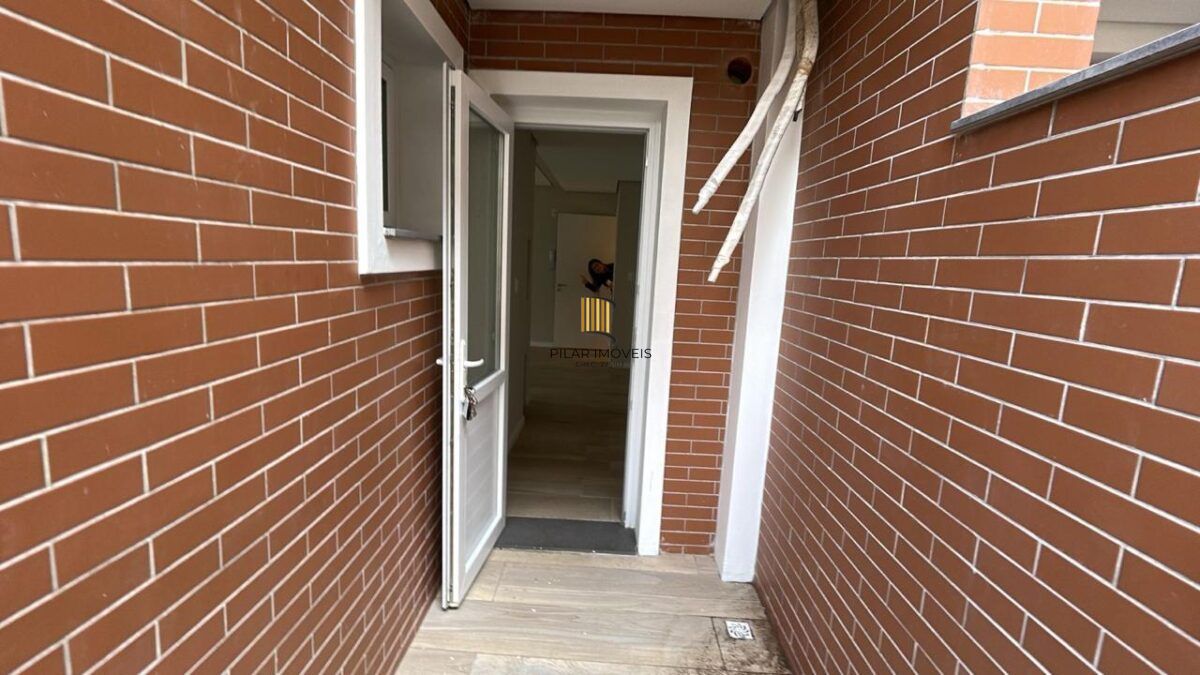 Apartamento no Centro de Canela de 2 dormitórios e vaga