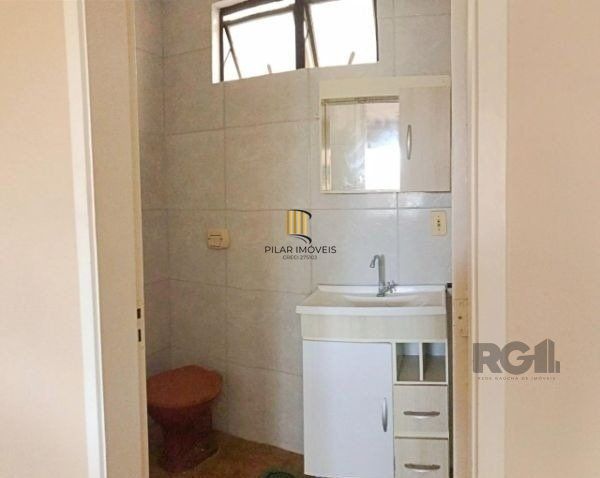 Sala / Conjunto comercial no Partenon com 32m² desocupada fundos