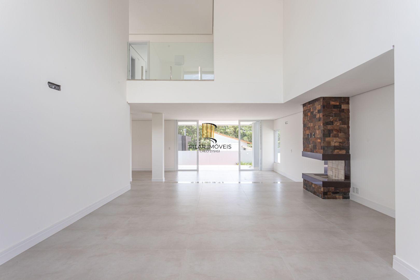 Casa de Condomínio 4 dormitórios no bairro Vila Nova