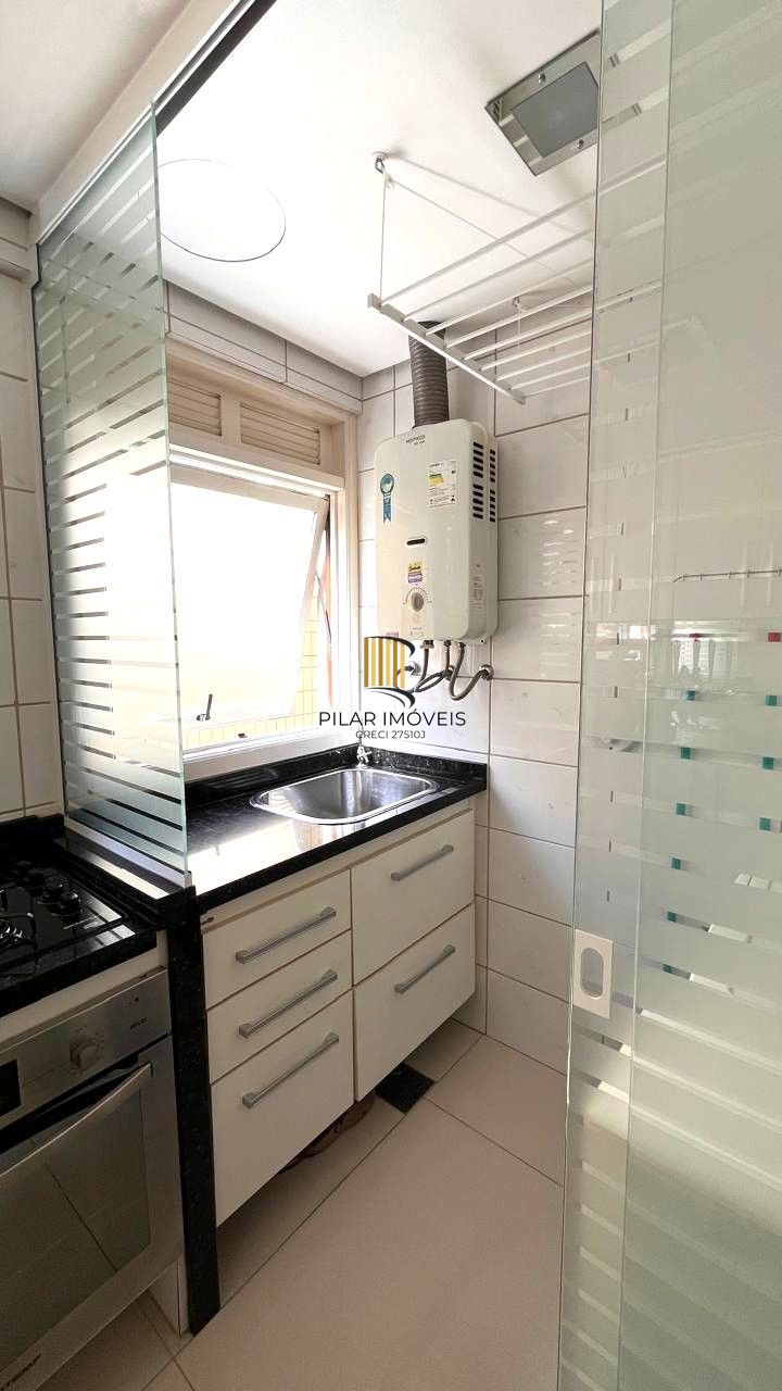 Apartamento de 2 dormitórios e vaga no bairro Santana