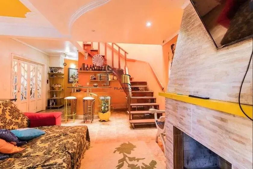 Casa 4 dormitórios no bairro Jardim Leopoldina