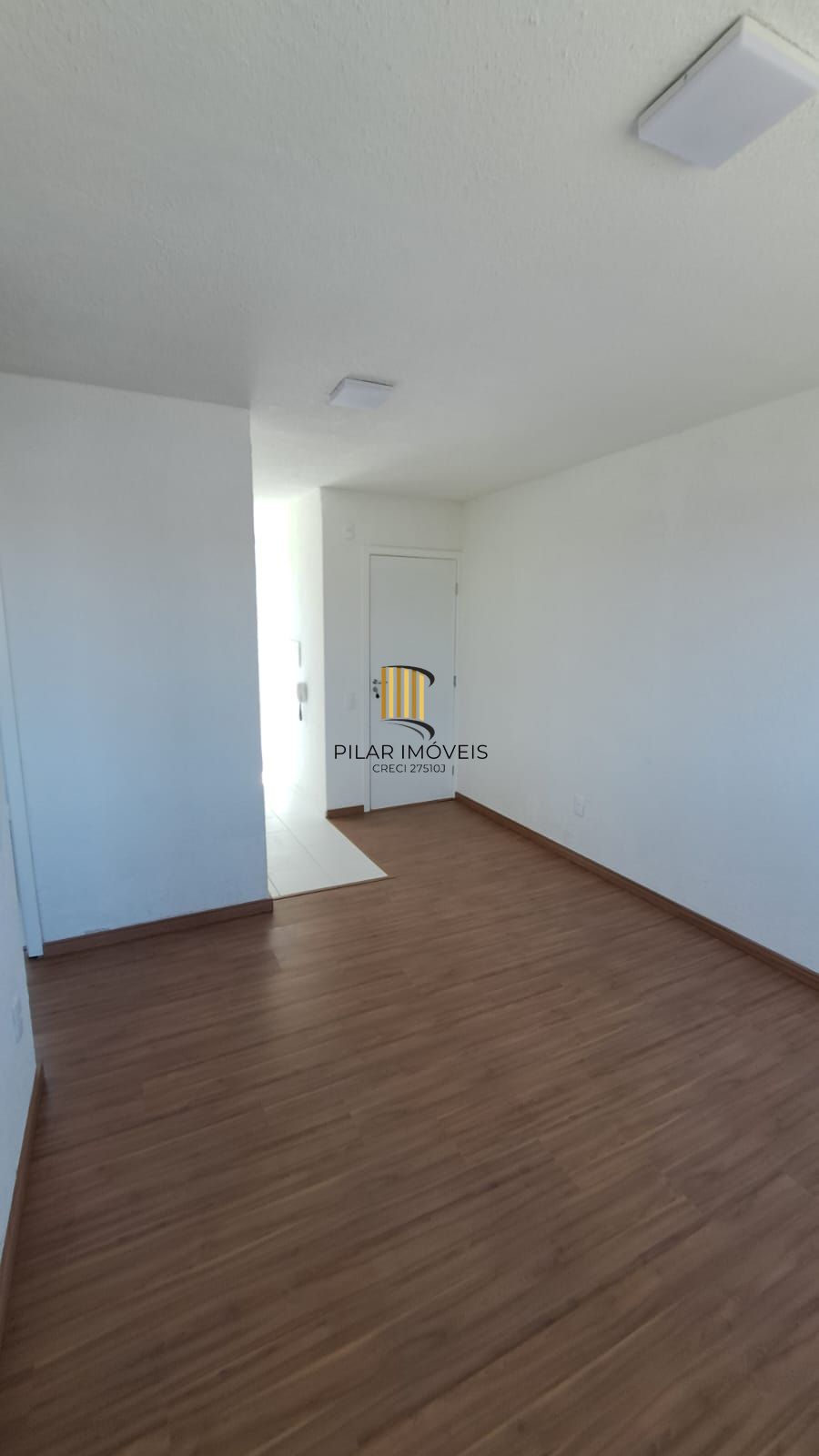 Apartamento 2 dormitórios no bairro Rubem Berta